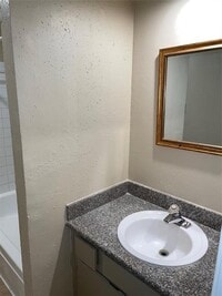 4711 Palisade Dr photo'