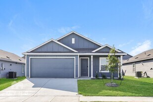 2712 Ctr Crk Ln in Fort Worth, TX - Building Photo