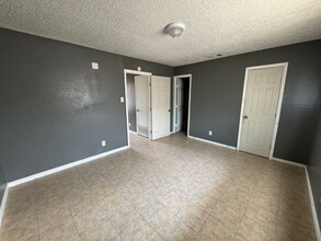 1405 N Gray St in Killeen, TX - Building Photo - Building Photo