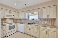 300 Golfview Rd, Unit 506 in North Palm Beach, FL - Building Photo - Building Photo