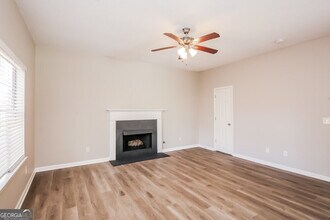 2457 Briar Knoll Rd in Lithonia, GA - Building Photo - Building Photo