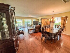 5574 Chanteclaire in Sarasota, FL - Building Photo - Building Photo