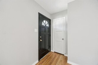 2832 Cherrywood Ave in Dallas, TX - Building Photo - Building Photo