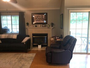 933 Parkway Dr in Stillwater, OK - Building Photo - Building Photo