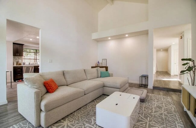 property at 1029 Foothill Dr