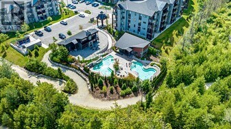 10 Beausoleil Ln in Blue Mountains, ON - Building Photo