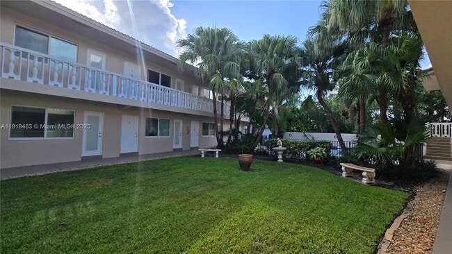 2110 NE 39th St in Fort Lauderdale, FL - Building Photo - Building Photo