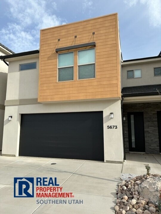 5673 S Duel Ln in Saint George, UT - Building Photo