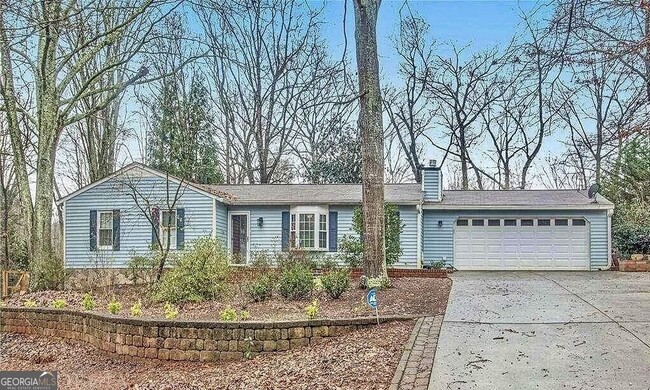 property at 726 Ludlow Ln SW