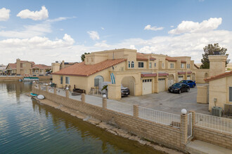 Silver Lakes in Helendale, CA - Foto de edificio - Building Photo