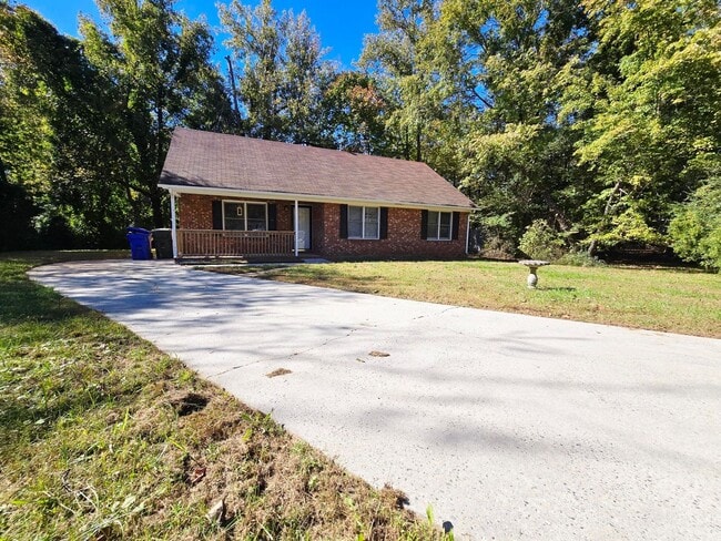 property at 115 Dawn Ct
