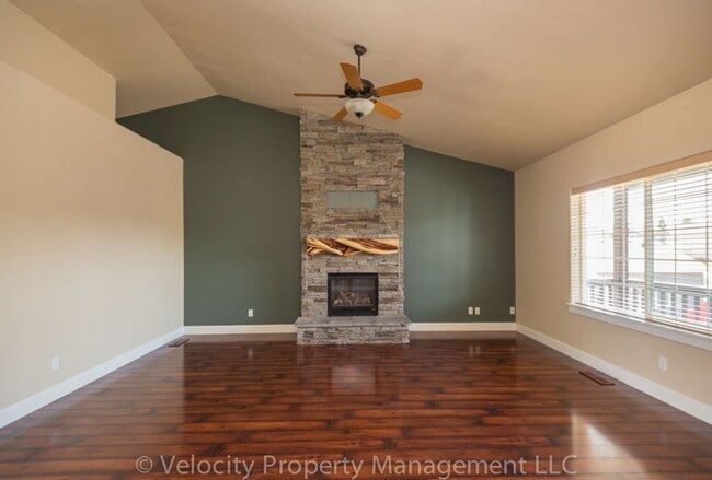 63422 Conger Ct in Bend, OR - Building Photo - Building Photo