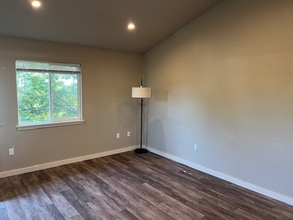 2133 Western Ave in Arcata, CA - Building Photo - Building Photo