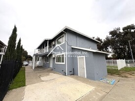 3916 42nd Ave in Sacramento, CA - Building Photo