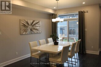 333 Lysander Pl in Ottawa, ON - Building Photo - Building Photo