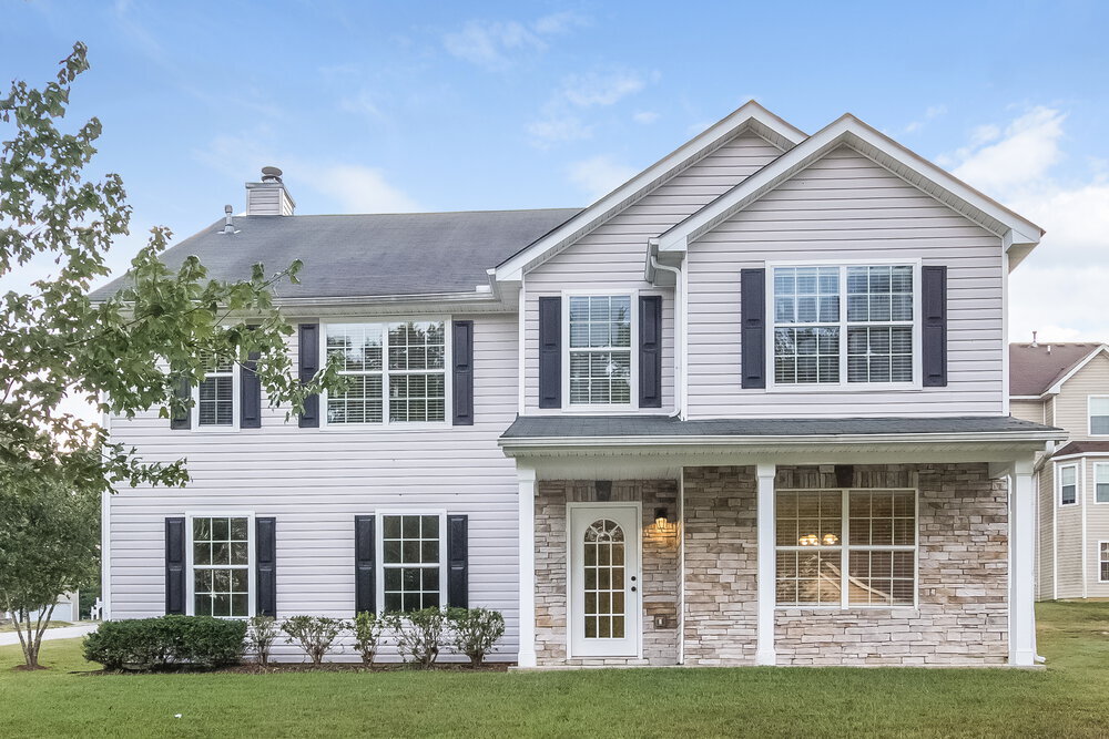 6973 Foxmoor Way in Douglasville, GA - Building Photo