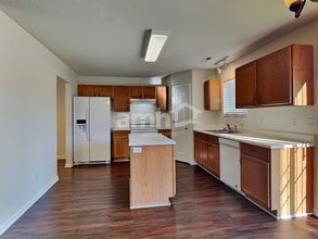 1066 Bridgend Dr, Unit W6H in High Point, NC - Foto de edificio - Building Photo