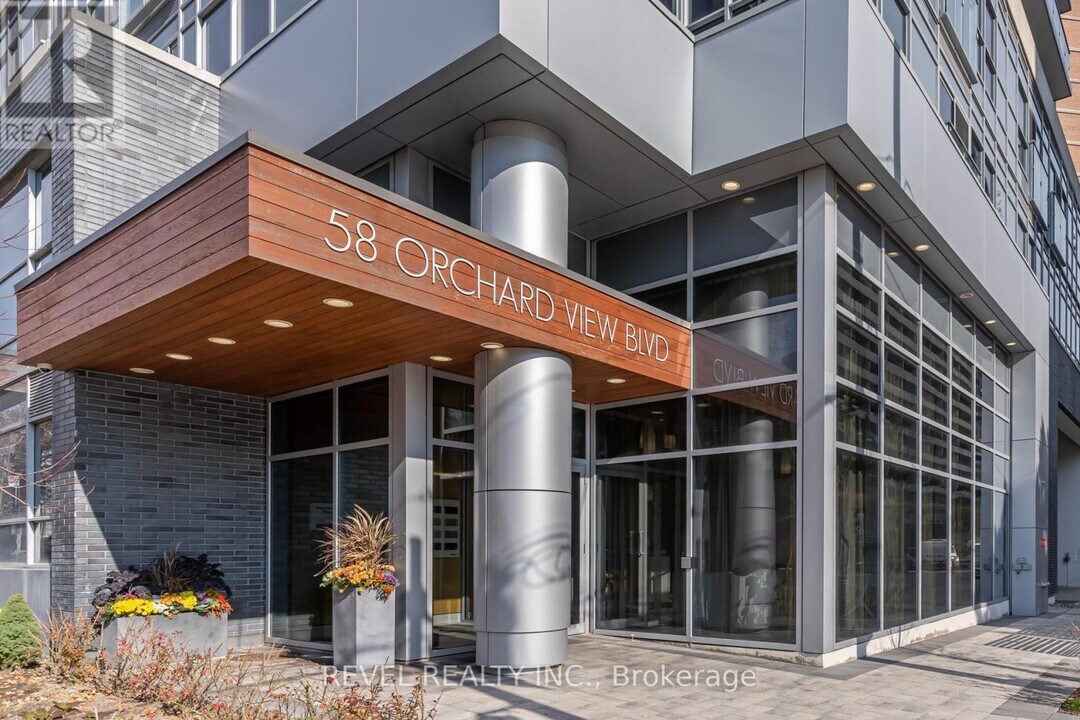 58-1758 Orchard View Blvd in Toronto, ON - Building Photo