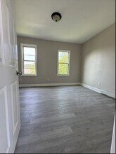 77 Grant Ave, Unit 3 in Jersey City, NJ - Building Photo - Building Photo