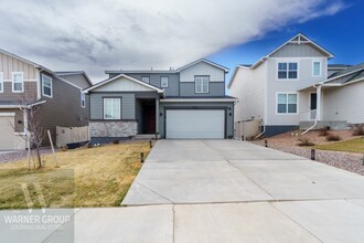 7985 Buffalo Horn Dr in Colorado Springs, CO - Foto de edificio - Building Photo