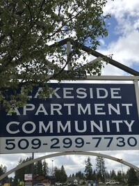 Lakeside Apartments photo'