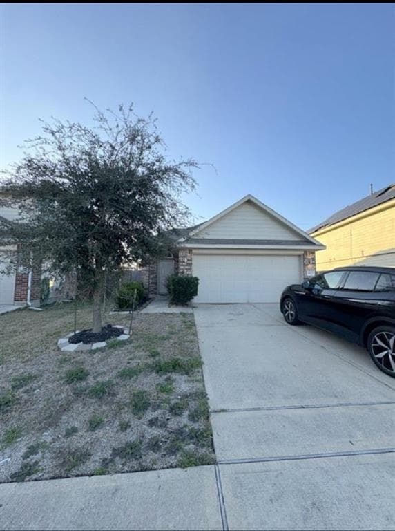 property at 16823 Wellington Forest Ln