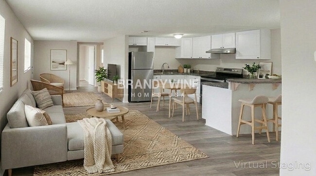 10112 N Lantana Ave in Tampa, FL - Building Photo - Building Photo