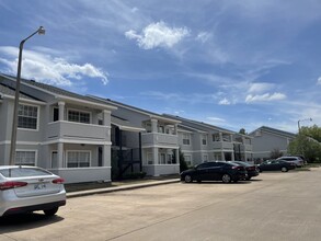 Avalon in Norman, OK - Foto de edificio - Building Photo