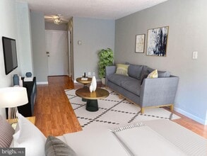 1330 New Hampshire Ave NW in Washington, DC - Building Photo - Building Photo