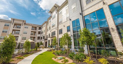 Brea Luxury Apartments in Katy, TX - Building Photo - Building Photo