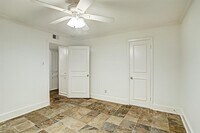 2418 Mimosa Dr photo'