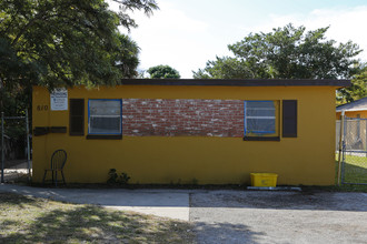 810 5th St in West Palm Beach, FL - Building Photo - Building Photo