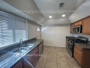 10751 Woodward Ave in Los Angeles, CA - Building Photo - Building Photo