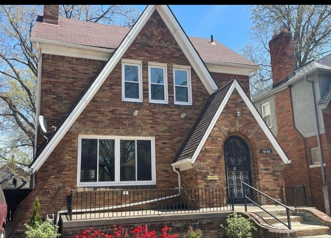 property at 16148 Northlawn St