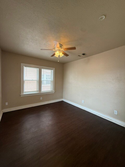 property at 1913 13th St