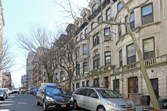 322 W 101st St in New York, NY - Building Photo - Building Photo