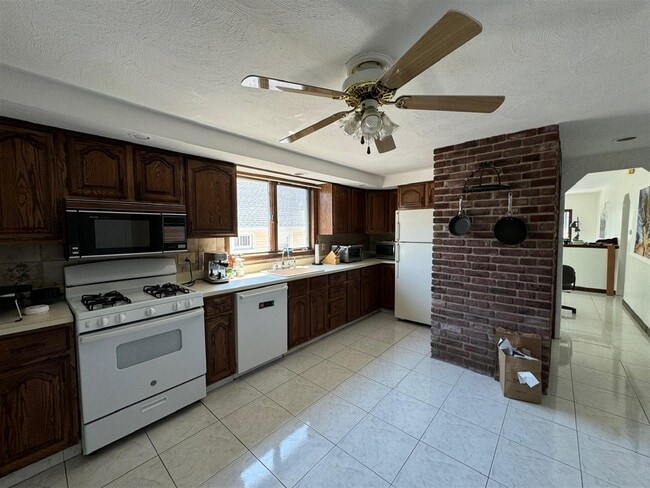 19 Mason St, Unit 2