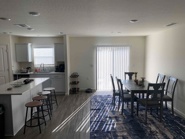 1380 Eagle Rdg Dr in Merced, CA - Building Photo - Building Photo