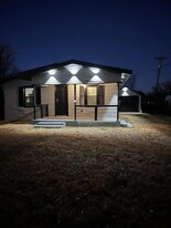 111 Second St in Mclean, TX - Building Photo