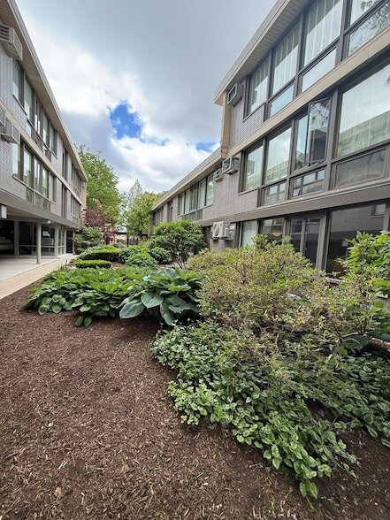 property at 1044 Ontario St