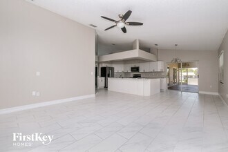 14223 Pimberton Dr in Hudson, FL - Building Photo - Building Photo