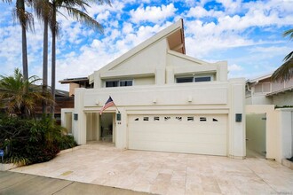 39 The Point in Coronado, CA - Building Photo - Building Photo