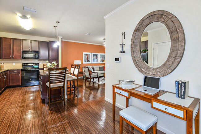 Sanctuary at Eagle Creek in Orlando, FL - Foto de edificio - Building Photo