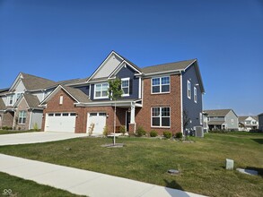 5128 Summerton St in McCordsville, IN - Building Photo - Building Photo