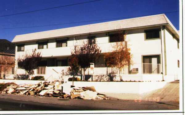 Foothill View Apartments in Sylmar, CA - Building Photo