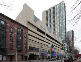 Gold Coast Galleria in Chicago, IL - Building Photo - Building Photo