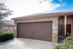 448 Jack Rabbit Ln in Buda, TX - Building Photo