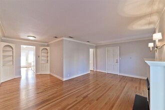 4525 Emerson Ave-Unit -1 in Dallas, TX - Building Photo - Building Photo