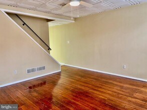 455 Fairmount Ave in Philadelphia, PA - Building Photo - Building Photo