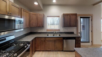 1585 Bora Way in Bozeman, MT - Building Photo - Building Photo